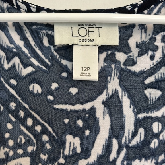 Women’s 12P Loft dress; side zipper - Picture 2 of 6